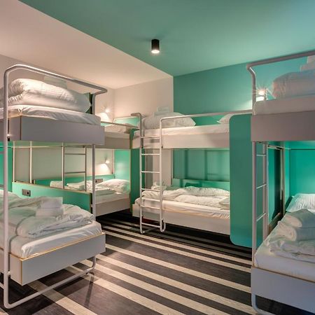 Meininger Hotel Bruxelles Gare Du Midi Saint-Gilles المظهر الخارجي الصورة