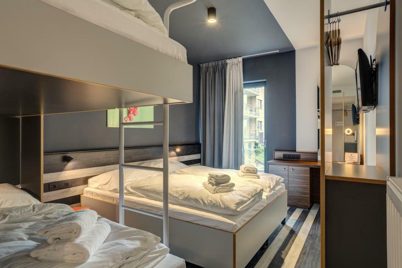 Meininger Hotel Bruxelles Gare Du Midi Saint-Gilles المظهر الخارجي الصورة