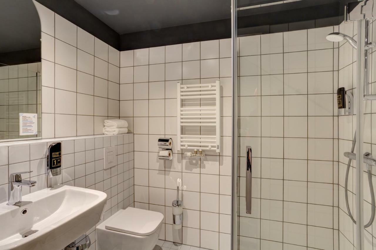 Meininger Hotel Bruxelles Gare Du Midi Saint-Gilles المظهر الخارجي الصورة